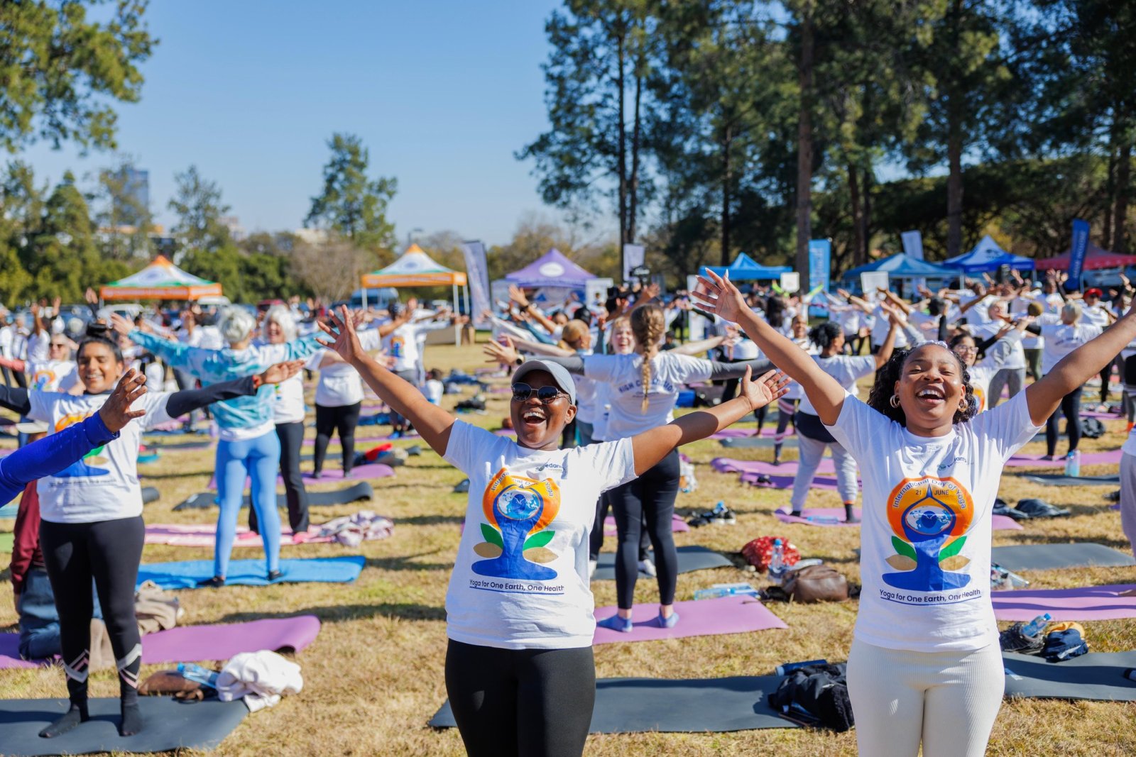 11th International Day of Yoga celebrated with great enthusiasm at the Iconic Union Building, South Lawns, Pretoria with the participation of South African & Indian community members.  The Yoga Trainers/ Teachers of various Yoga Institutes, kids, students enjoyed the various segments of Yoga i.e. Yoga poses/ asanas, meditation and laughter yoga.  On this occasion, High Commissioner Prabhat Kumar felicitated the Yoga Trainers.