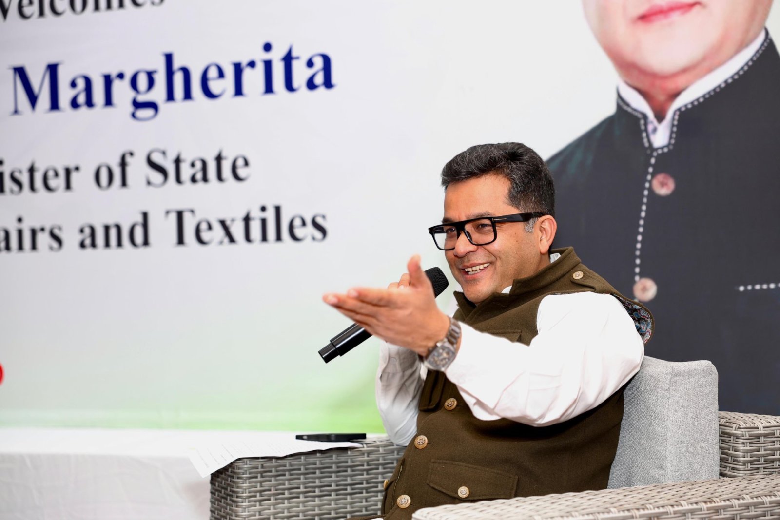 The Hon. Minister of State for External Affairs of India, Shri Pabitra Margherita @PmargheritaBJP met and interacted with the vibrant Indian diaspora in Lesotho.  Hon. Minister of State thanked the Indian Diaspora members for their warm welcome, and appreciated their contributions in strengthening the people-to-people and cultural ties between India and Lesotho.