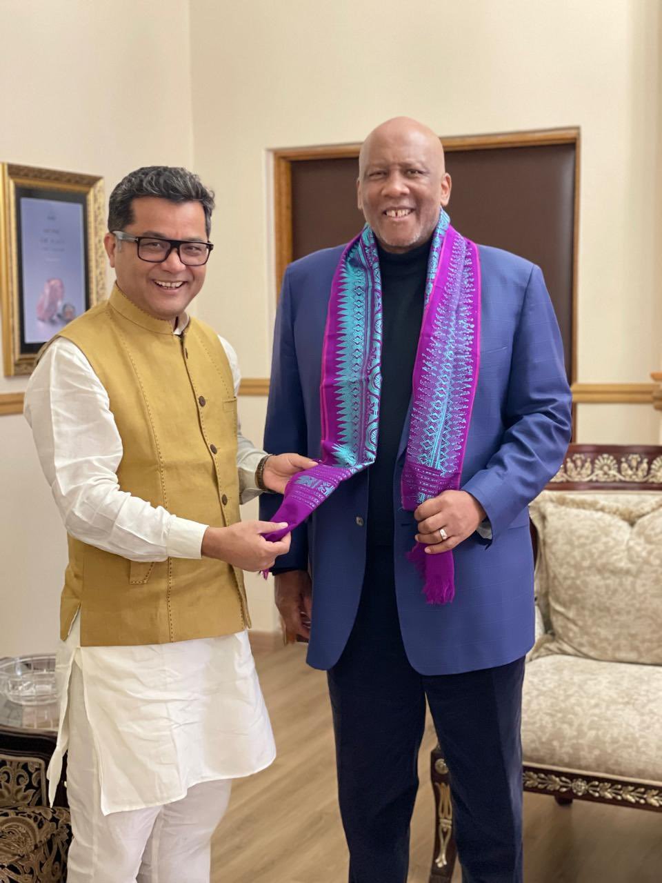 During his visit to the Kingdom of Lesotho, the Hon. Minister of State for External Affairs, Shri Pabitra Margherita called on His Majesty King Letsie III of Lesotho in Maseru, and conveyed greetings of President Droupadi Murmu & Prime Minister Shri  Narendra Modi ji.