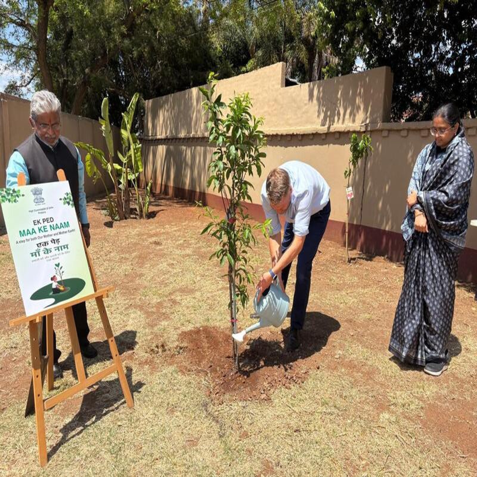 As part of the thematic activities organized by the High Commission of India during the special period (Sep 15 to Oct 02, 2025), Deputy High Commissioner, Ms. Banu Prakash and Mr. Grant Tate, Director of North American International School,  planted saplings under the theme “Ek Ped Maa Ke Naam” in the premises of North American School (NAIS), Pretoria, South Africa.