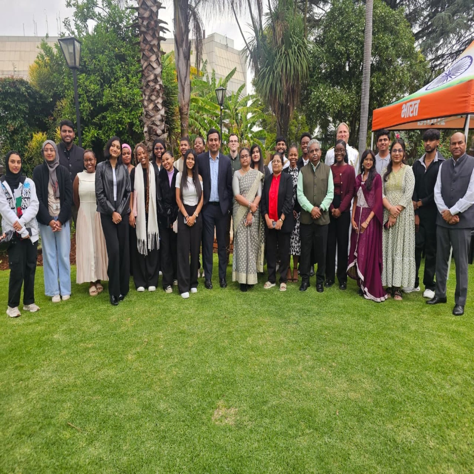 High Commission of India hosted the the winning team who represented INDIA at the Debate of the University of Pretoria and WON the First Prize. The students of the winning team shared their experiences that how they prepared themselves and their perspectives on India.  The debate was held on the University of Pretoria's International Relations (IPL) 220 Model United Nations (MUN) Debate and topic was