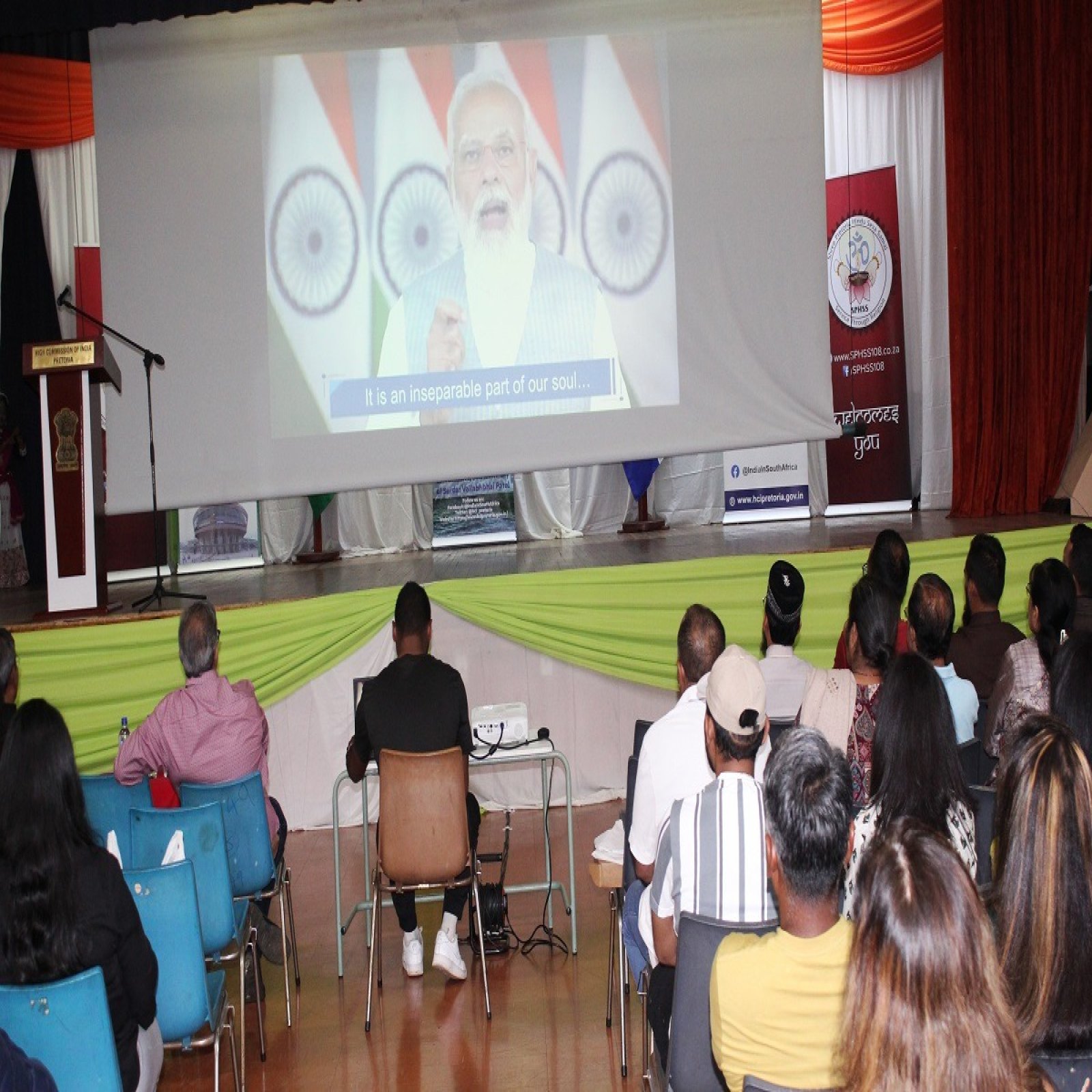 High Commission of India and  Shree Pretoria Hindu Seva Samaj commemorated the 150th Birth Anniversary of #SardarVallabhbhaiPatel honoring his unparalleled contribution to India’s freedom struggle and national integration.