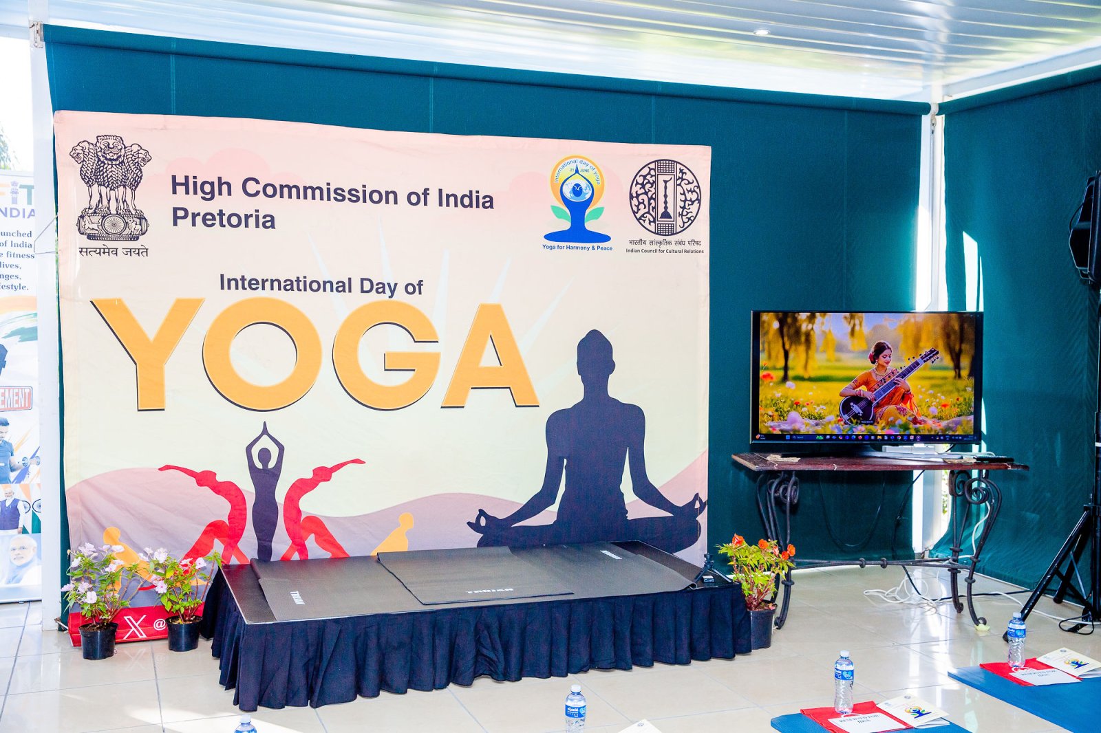 The High Commission of India, Pretoria organised the “Curtain Raiser Event” a 30 Days to the 11th International Day of Yoga on 21st May 2025 at India House.  The members of the International Diplomatic Spouses Association in South Africa (IDSA), members of various Yoga Institutes, and members of the Indian Diaspora attended the curtain-raiser event to celebrate and embrace the ancient Indian practice of Yoga and discover its transformative power for the body, mind, and spirit.
