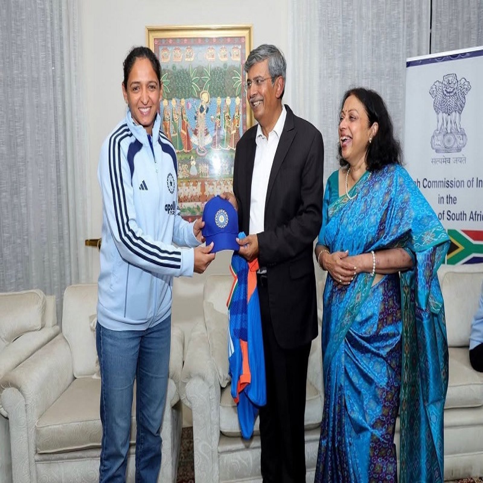 SOME GLIMPSES OF THE DINNER HOSTED BY THE HIGH COMMISSIONER OF INDIA, SHRI PRABHAT KUMAR FOR THE INDIAN WOMEN’S CRICKET TEAM ON 24th April 2026 AHEAD OF THE 4th T20I
